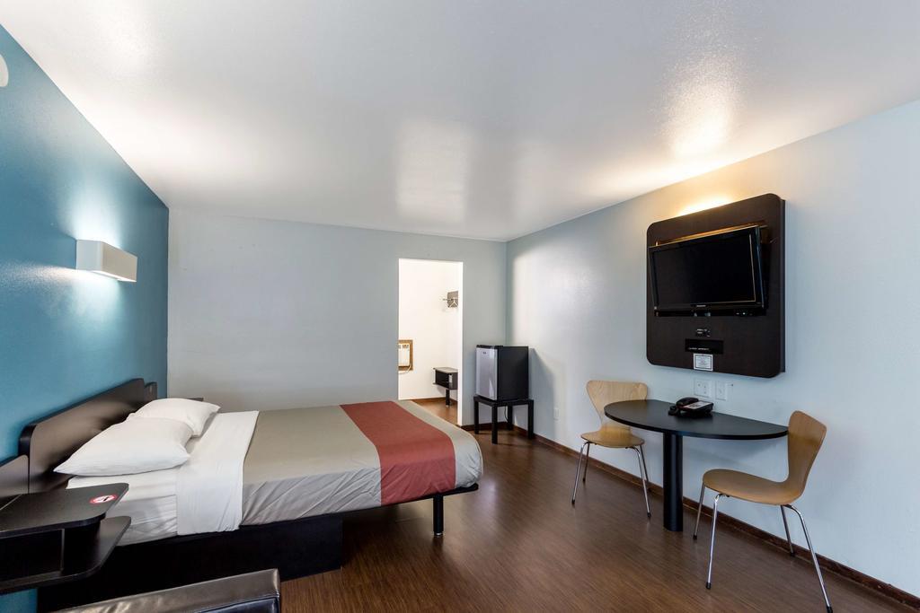 Motel 6-Missoula, Mt - University Екстер'єр фото