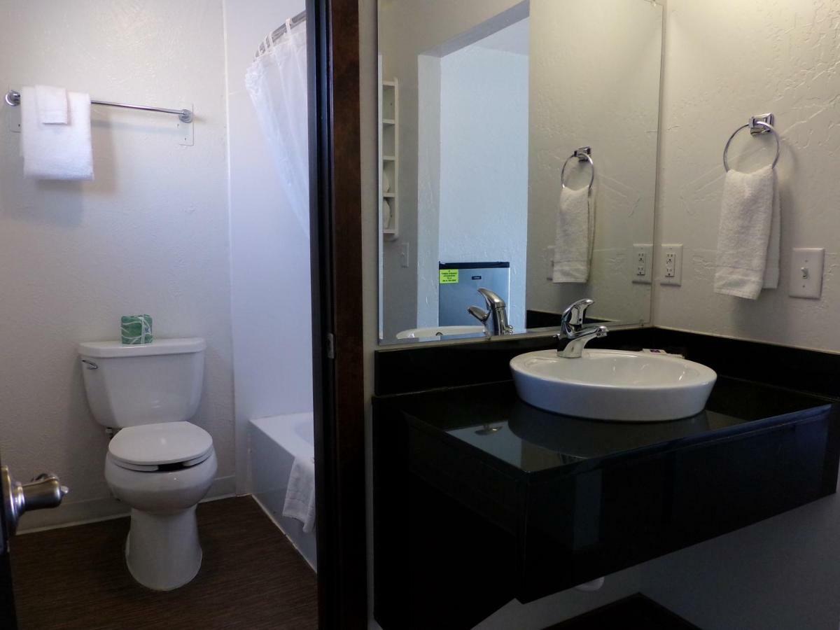 Motel 6-Missoula, Mt - University Екстер'єр фото